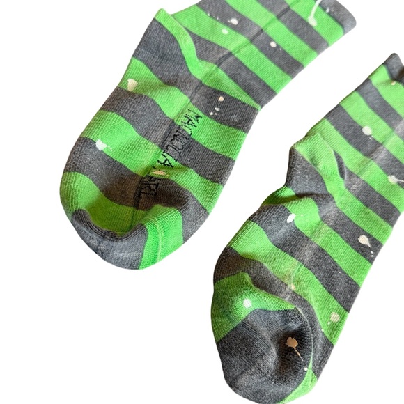 Magnolia Pearl Art Class Socks Paint Splatter Wicked Green Stripe One Size NWT - Picture 8 of 8